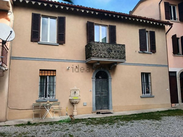 casa indipendente in vendita a Castiglione delle Stiviere