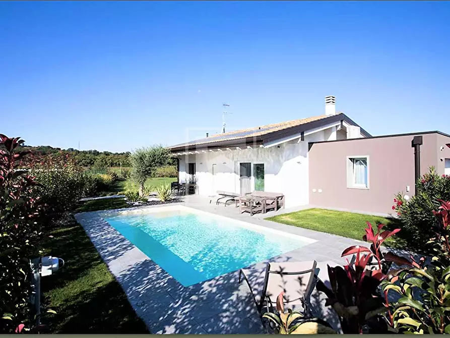 casa indipendente in vendita a Castiglione delle Stiviere