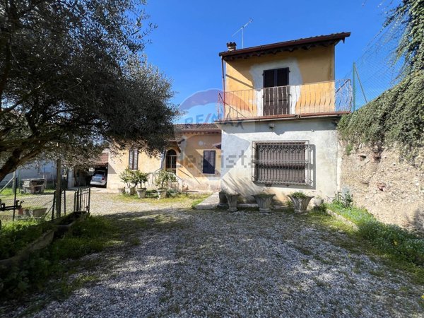 casa indipendente in vendita a Castiglione delle Stiviere