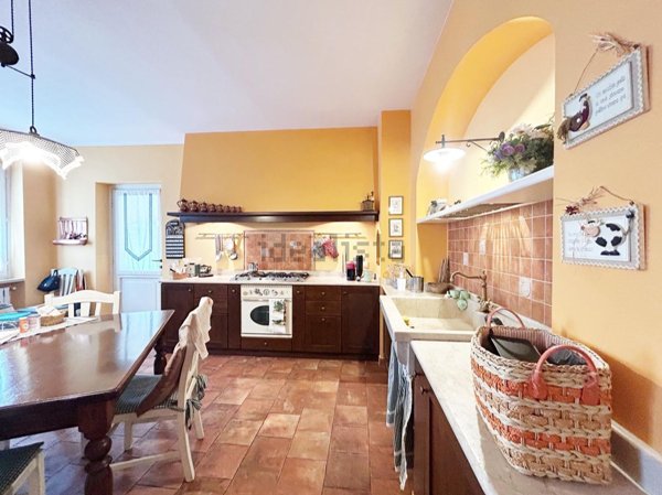 casa indipendente in vendita a Castiglione delle Stiviere
