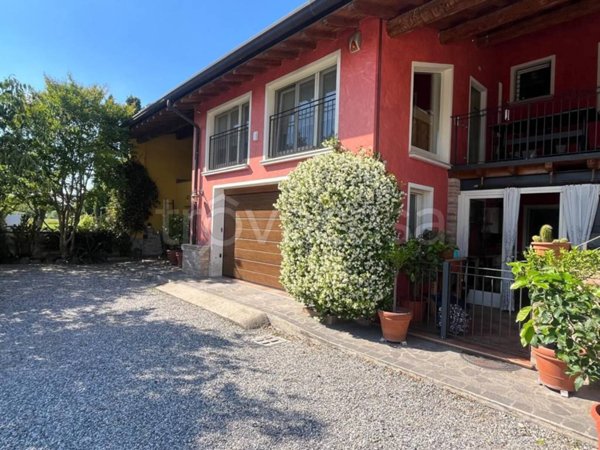 casa indipendente in vendita a Castiglione delle Stiviere in zona Gozzolina