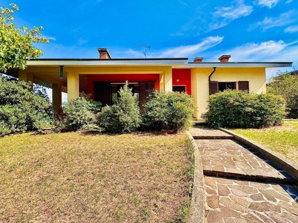 casa indipendente in vendita a Castiglione delle Stiviere