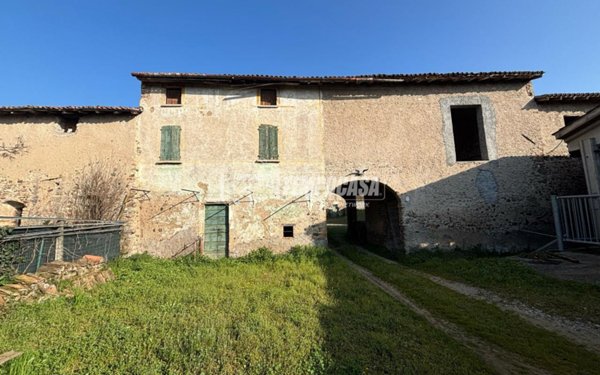 appartamento in vendita a Cavriana in zona Campagnolo