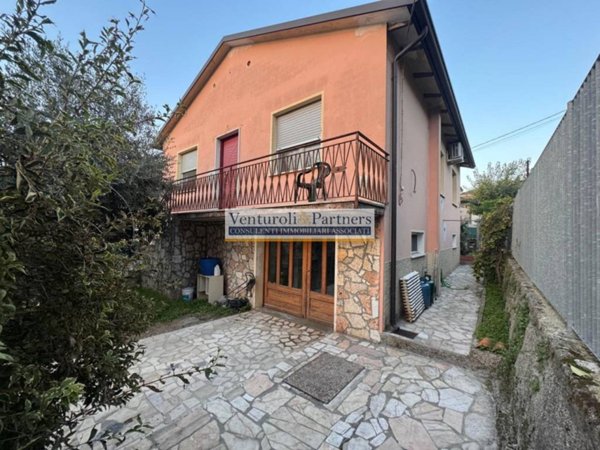 casa indipendente in vendita a Cavriana