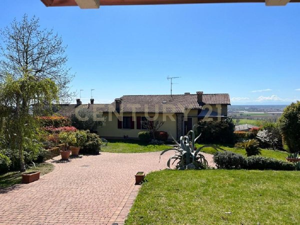 casa indipendente in vendita a Cavriana