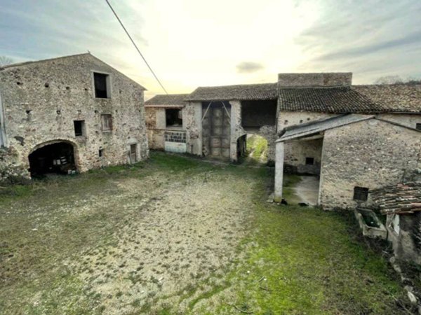 negozio in vendita a Cavriana