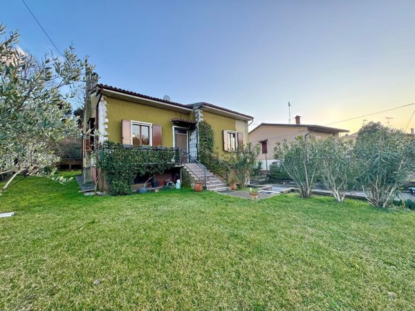 casa indipendente in vendita a Cavriana