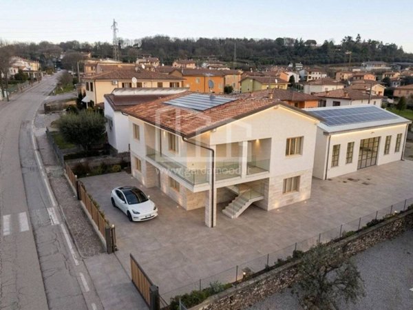 casa indipendente in vendita a Cavriana