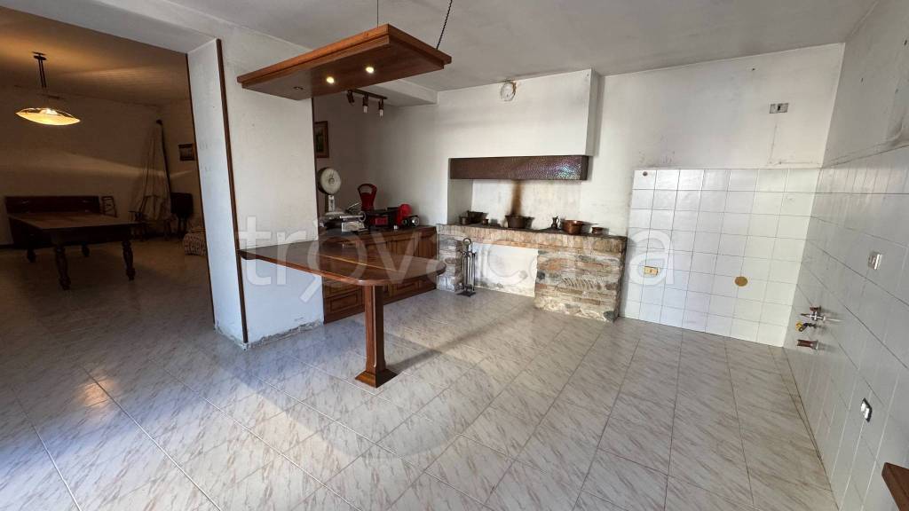 casa indipendente in vendita a Cavriana