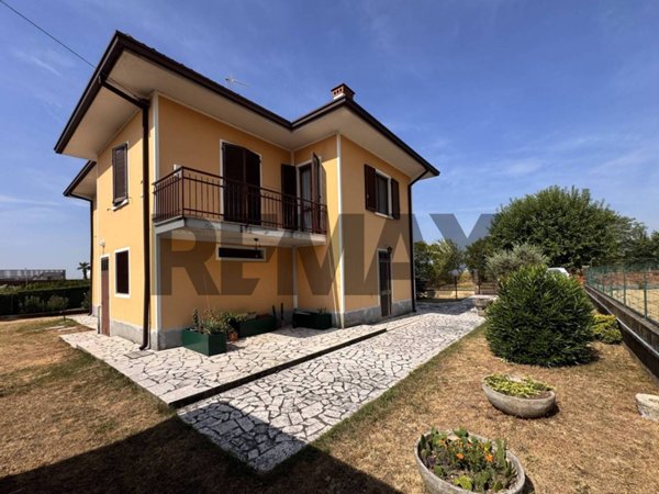 casa indipendente in vendita a Cavriana
