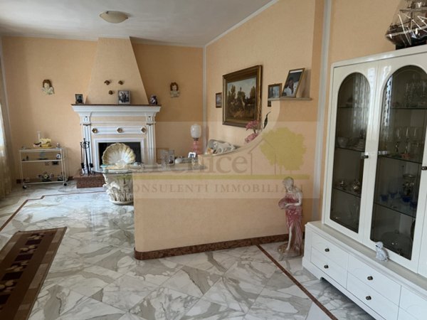 casa indipendente in vendita a Ceresara