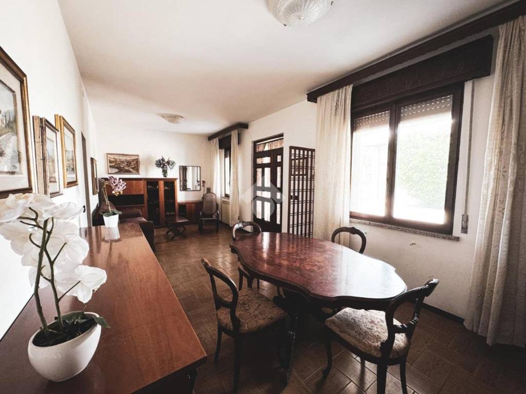 casa indipendente in vendita a Ceresara