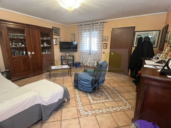 casa indipendente in vendita a Ceresara
