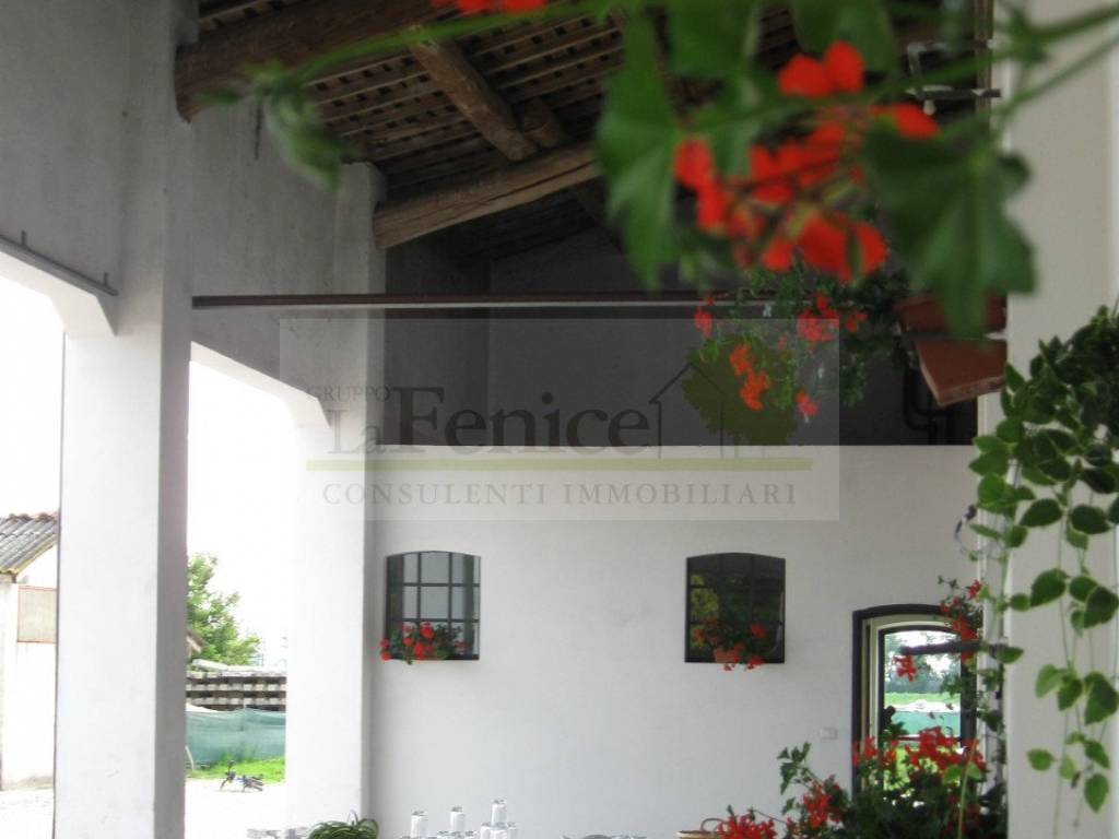 negozio in vendita a Ceresara