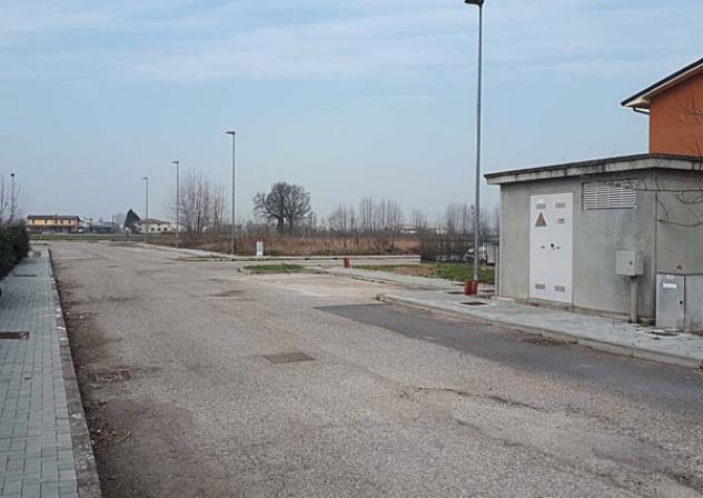 terreno edificabile in vendita a Ceresara