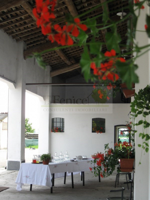 casale in vendita a Ceresara