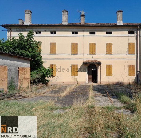 casa indipendente in vendita a Commessaggio