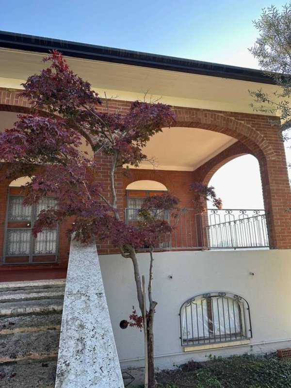 casa indipendente in vendita a Commessaggio