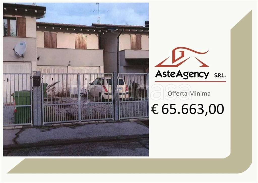 casa indipendente in vendita a Commessaggio