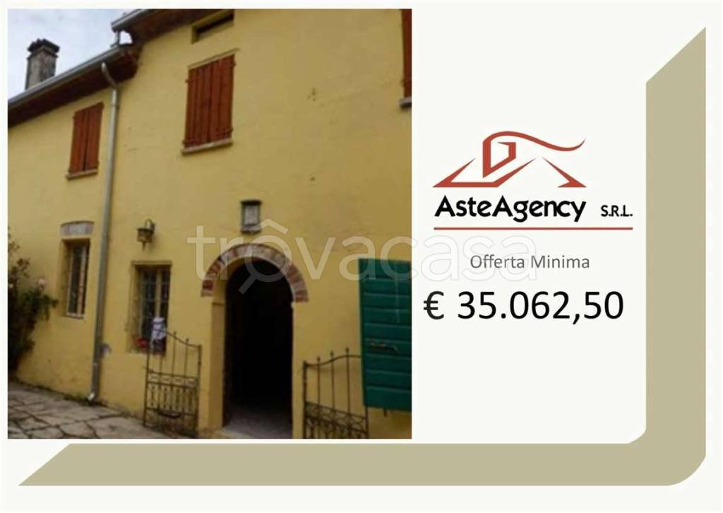 casa indipendente in vendita a Commessaggio in zona Bocca Chiavica