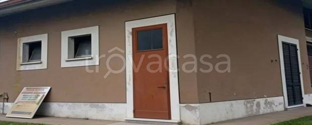 casa indipendente in vendita a Commessaggio