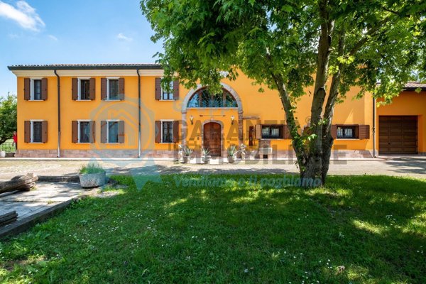 casa indipendente in vendita a Curtatone