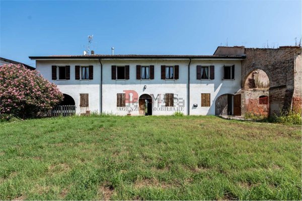 casa indipendente in vendita a Curtatone
