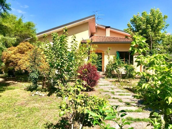 casa indipendente in vendita a Curtatone