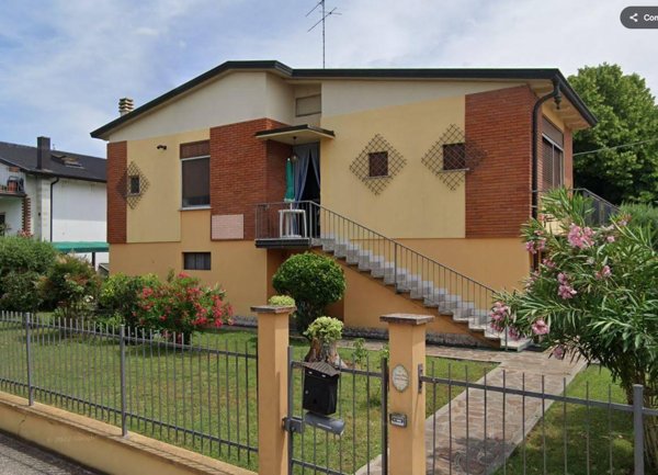 casa indipendente in vendita a Curtatone