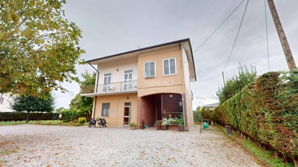 casa indipendente in vendita a Curtatone