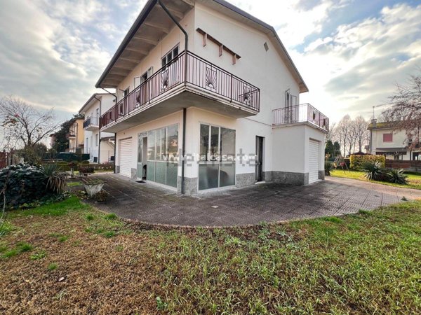 casa indipendente in vendita a Curtatone