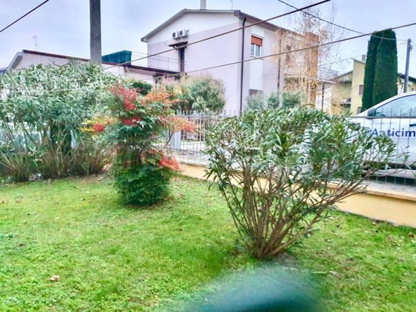casa indipendente in vendita a Curtatone