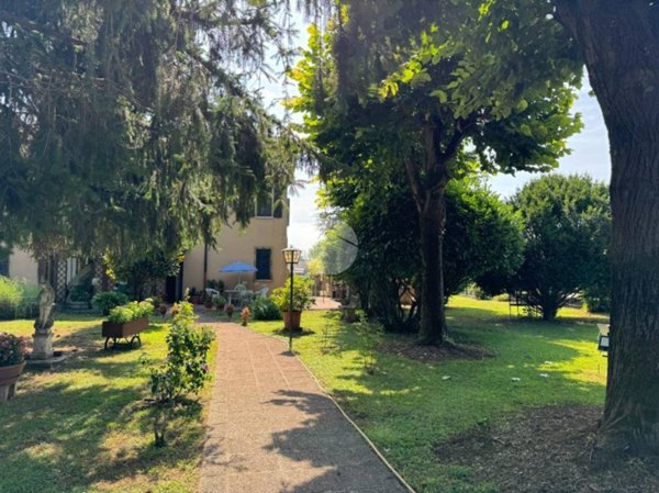 casa indipendente in vendita a Curtatone