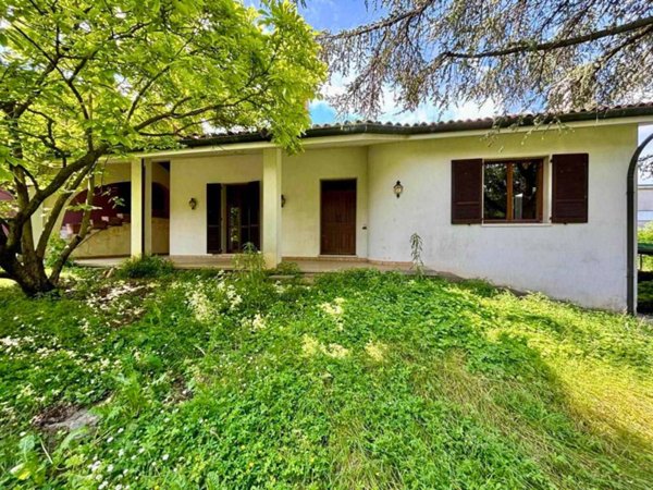casa indipendente in vendita a Curtatone