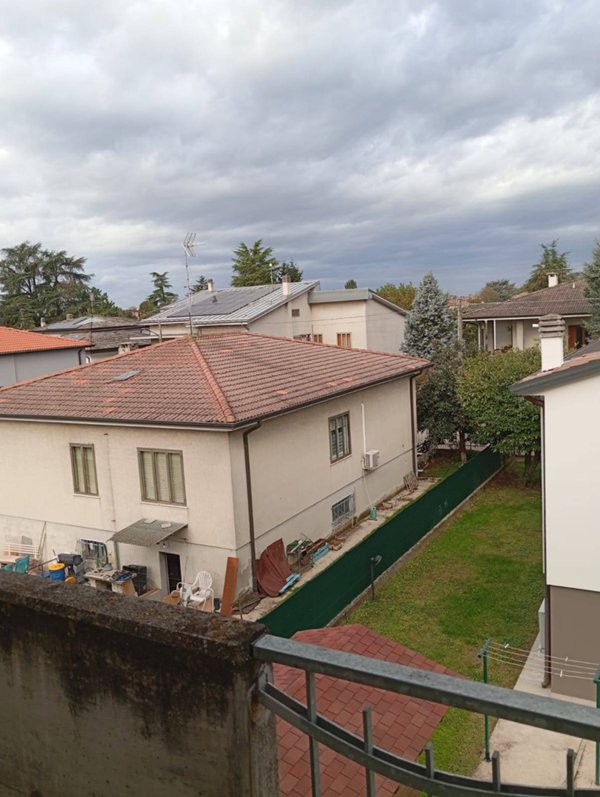 intera palazzina in vendita a Curtatone