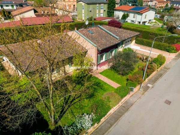 casa indipendente in vendita a Curtatone