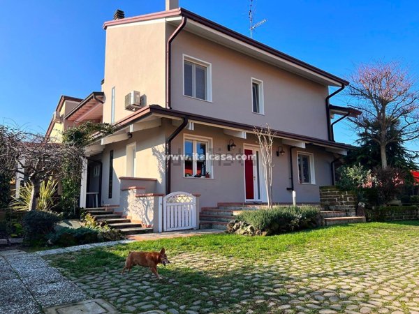 casa indipendente in vendita a Curtatone