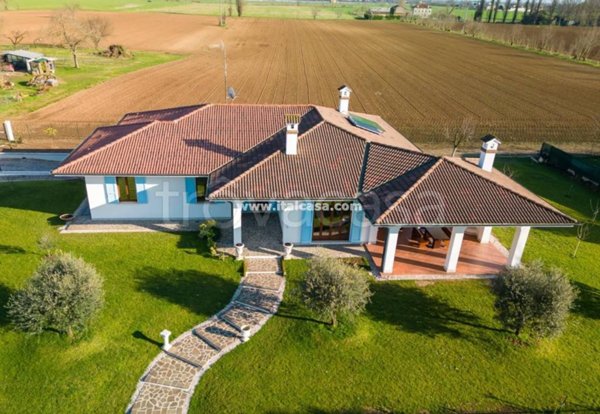 casa indipendente in vendita a Curtatone