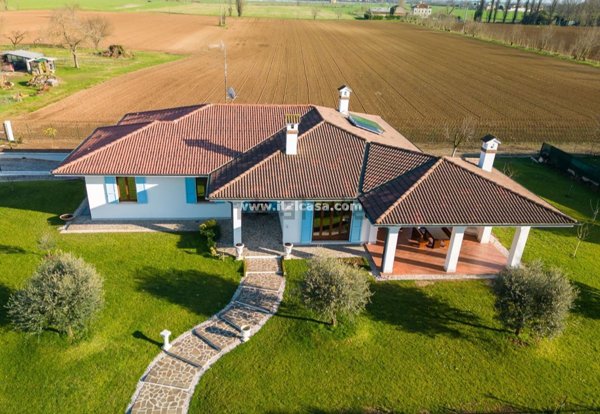 casa indipendente in vendita a Curtatone
