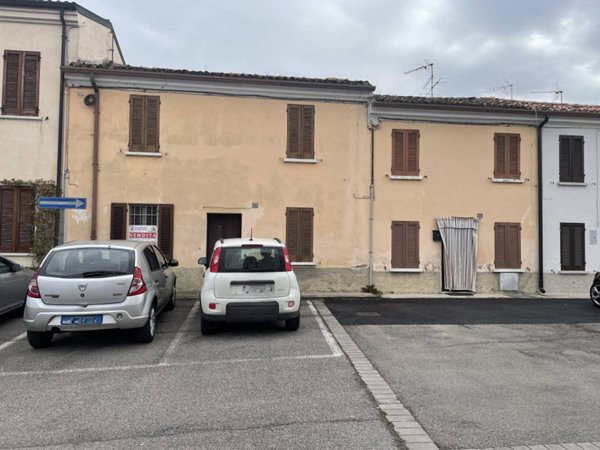 casa indipendente in vendita a Curtatone