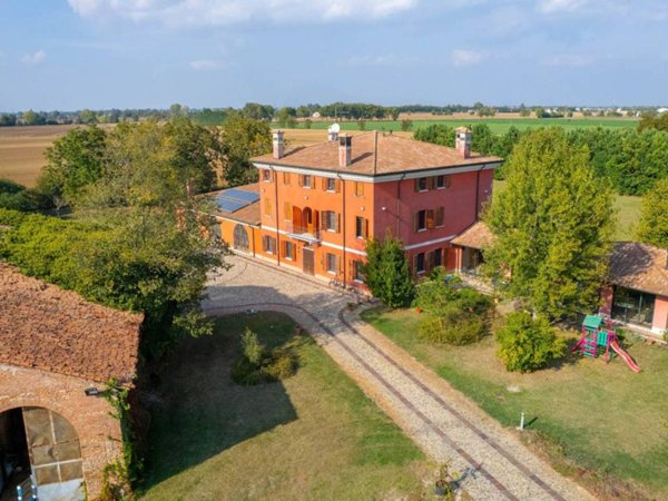 casa indipendente in vendita a Curtatone