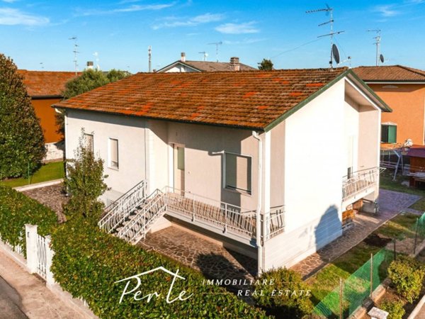 casa indipendente in vendita a Curtatone