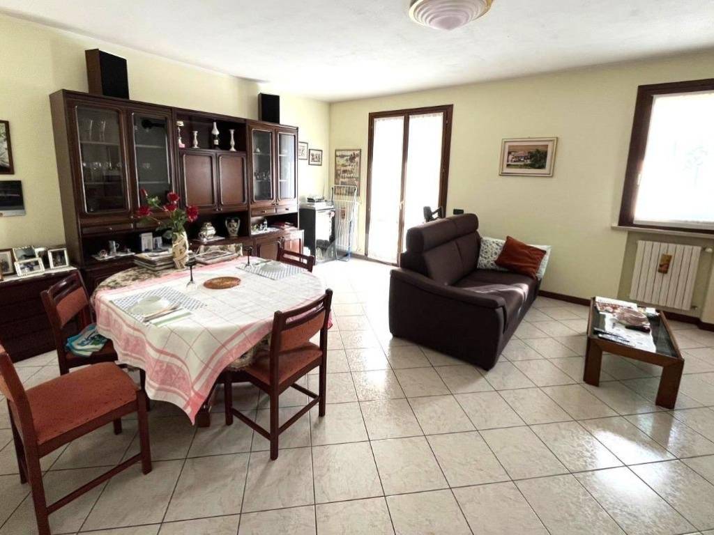 casa indipendente in vendita a Curtatone