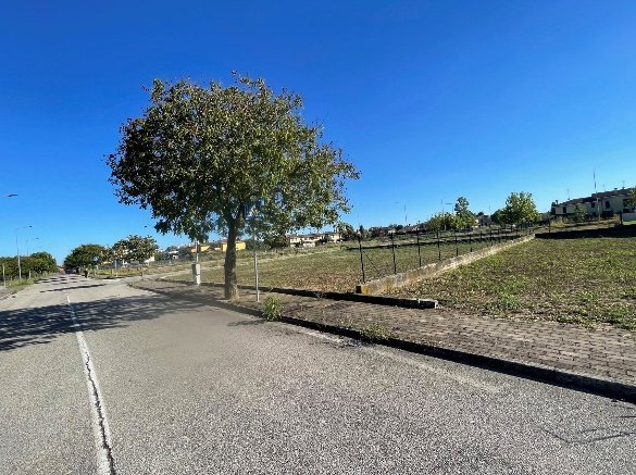 terreno edificabile in vendita a Curtatone