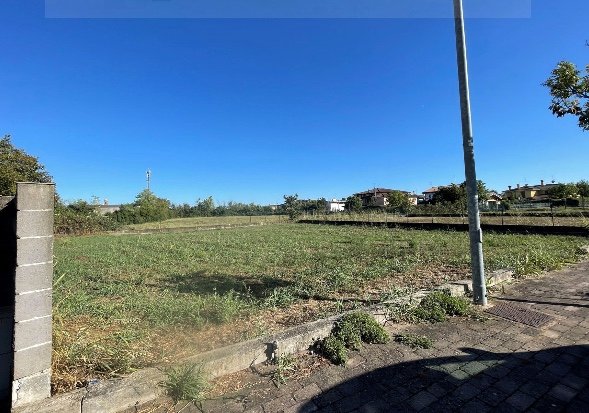 terreno edificabile in vendita a Curtatone