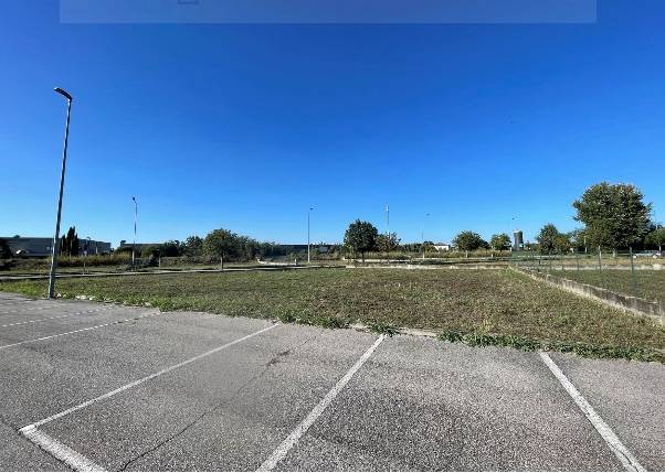 terreno edificabile in vendita a Curtatone