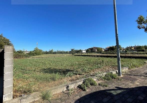 terreno edificabile in vendita a Curtatone