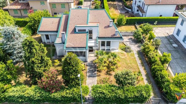 casa indipendente in vendita a Curtatone