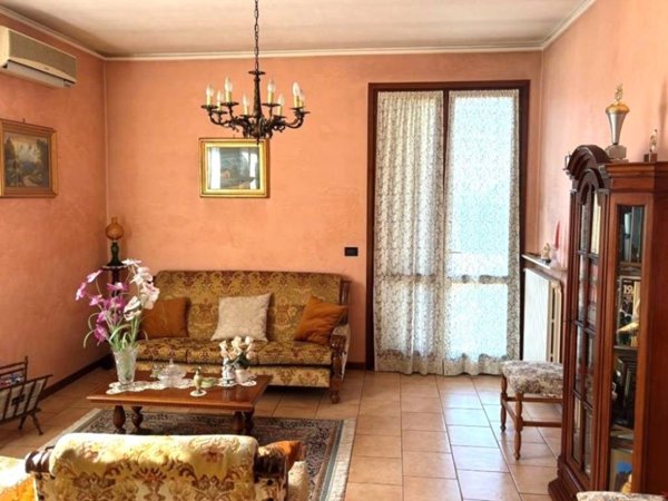 casa indipendente in vendita a Curtatone