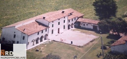 casale in vendita a Curtatone